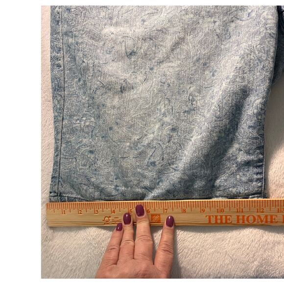 Gloria Vanderbilt Joslyn Plus 22W Denim Bermuda Shorts – Acid Wash Stretch Jean - Picture 8 of 14